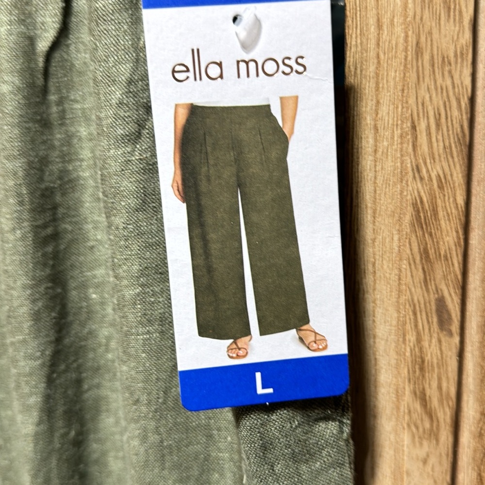Ella Moss Olive Wide-Leg Cropped Pleated Pants - Picture 6 of 13